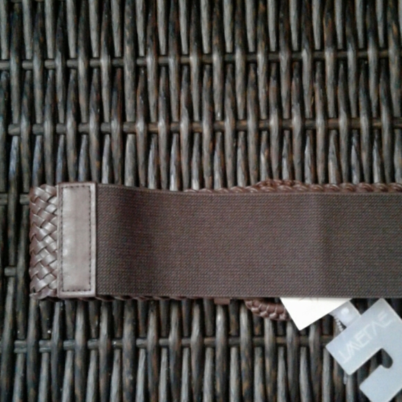 NWT twelve belt - Picture 3 of 4